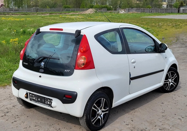 Peugeot 107 cena 7900 przebieg: 120000, rok produkcji 2008 z Terespol małe 211